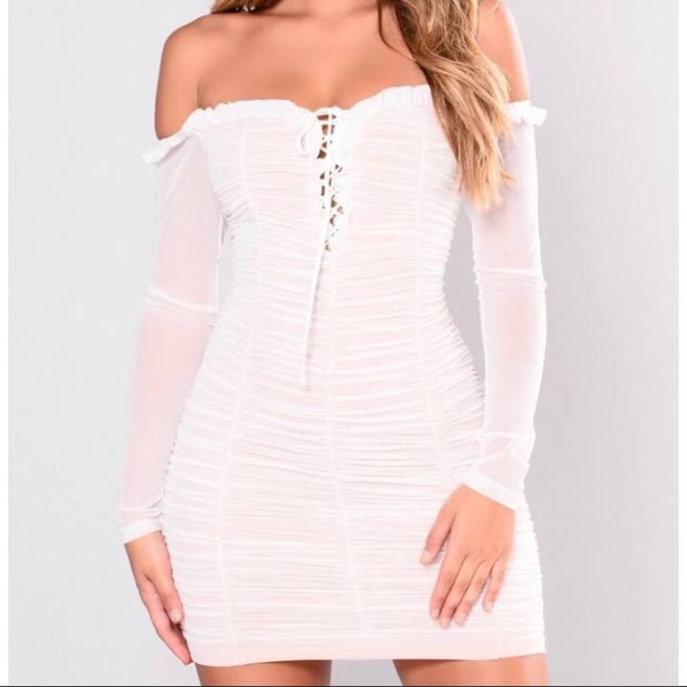 Fashion nova Maura mesh dress white small but fits like XXS